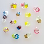 1047　ガラスビーズ　カラフル　アラカルト    縦8〜24mm