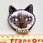 シャム猫の刺繍ブローチ