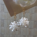 ✨再販×6✨ボリュームフラワーピアス