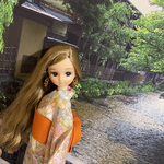 巾着付き！淡い花柄の浴衣とレンガ色の帯のセット　🧡リカちゃんサイズ