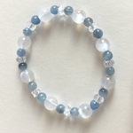 「夏の海岸＊夜空」天然石☆深海の鬼ブルー☆アクアマリン☆ブルームーンストーン☆ブレスレット☆つけっぱなしOK