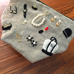 D様用お出かけ柄刺繍ファスナーポーチ