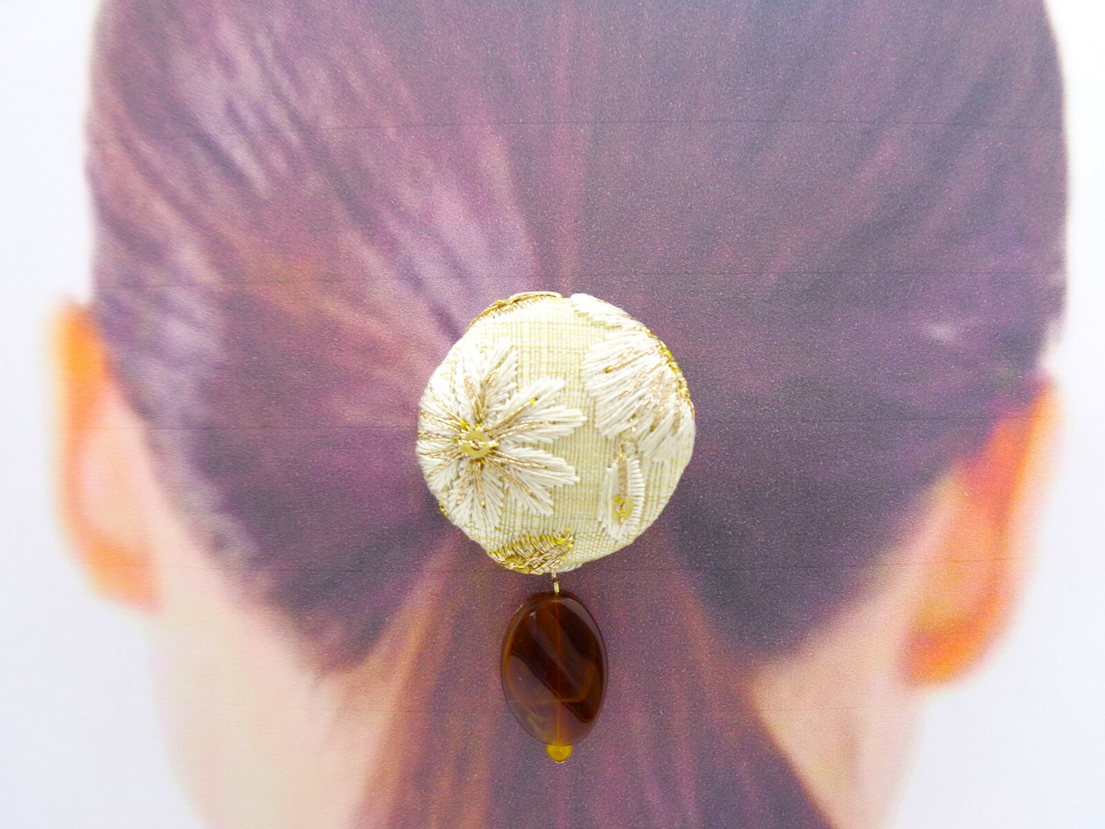 ❁hAnafany❁(専用) くるみボタン　鳥刺繍　ヘアゴム ❁hAnafany❁(専用) くるみボタン 鳥刺繍 ヘアゴム ファッション小物