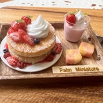 ＊palm miniature＊苺パンケーキとシェイクのセット