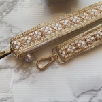 インド刺繍リボンのスマホストラップ(ストラップホルダーのオマケ付き)くすみベージュ