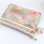 LIBERTY　Margaret Annie　マーガレットアニー　つや有りビニコ　wファスナー・仕切りポケット付きポーチ★カードポーチやお財布に♪　size13×8.5㎝