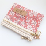 【再販】LIBERTY　リバティ　Maddsie　マッジー（ピンクオレンジ）  wファスナー・クリアポケット付きミニポーチ　★suicaパスケース　お財布に