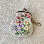 【再販×2】リネンと刺繍の野の花がま口16