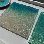 現品販売　在庫有り　アートディスプレイトレイ  浅瀬のラグーン　アクセサリートレイ  25×25仕器 水面 波紋 海 珊瑚 沖縄　resin