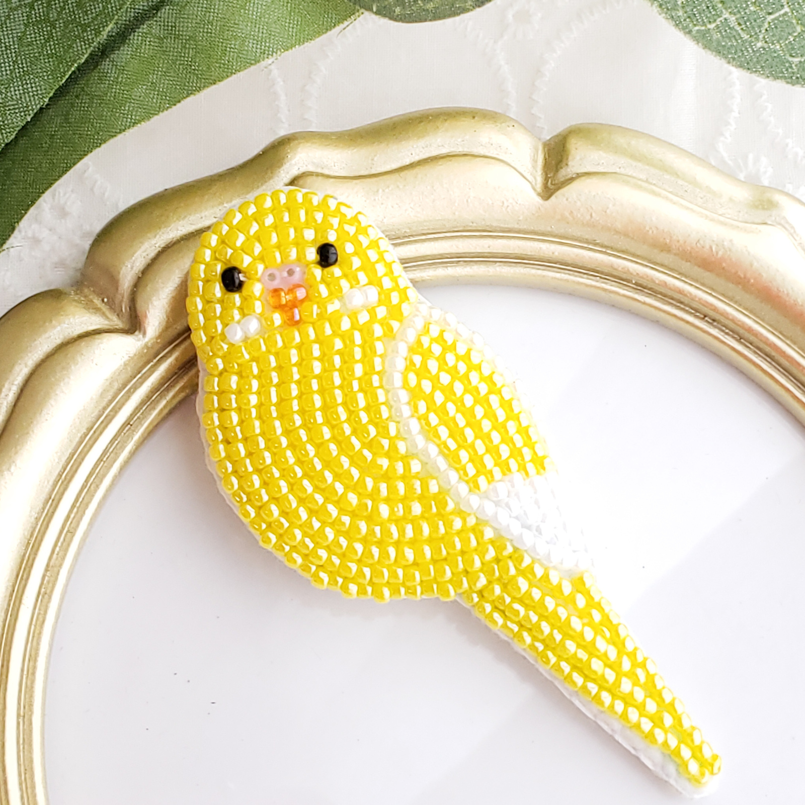 Immana Paris オートクチュールビーズ刺繍のブローチ 時計