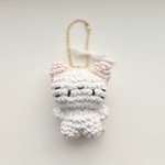 ねこ[ピンク耳]　あみぐるみキーホルダー　かぎ針編み