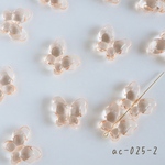 ac-025-2   アクリルビーズ 　蝶々　クリアオレンジ　6個