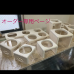 ペット、犬、猫用　フードスタンド　フードテーブル　木製　餌台　餌入　水入れ　ご飯台
