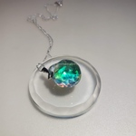 星の欠片クリスタルペンダントさざなみ(ハイブリッドオパールオーロラターコイズグリーン赤斑使用)