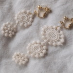 まるまるレースのイヤリング