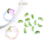 B1322  60個  ガラスビーズ チューリップのリーフ 7×15mm グリーン  3X（20ヶ）