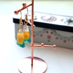 レジン　ぶら下がりピアス