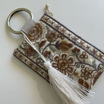 再販)刺繍リボン カラビナ付きポーチ