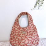 217  くったりバッグ　ラウンドバッグ　トートバッグ　ショルダーバッグ　底にタックを寄せたバッグ　刺繍生地