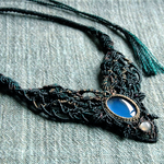 blue chalcedony × moonstone / forêt de l'aube