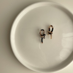 べっ甲のknit earring