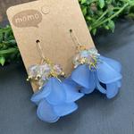 爽やかブルー花びらの大ぶりピアス・イヤリング♡