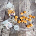 ボトルに入ったシンプル肉球クッキー