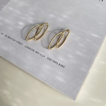 leaf overlap earring