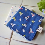 再販×３♪コンパクトガーゼハンカチ２枚セット☆ロケットネイビー♪男の子