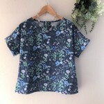 ＊オーダー品＊noz・・・様専用＊リバティ　ブラウス　半袖　イルマ　ネイビー地