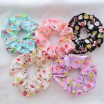 【新作】愛らしい和シマエナガと和菓子柄綿生地シュシュ