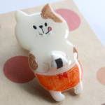 くいしんぼうネコブローチ