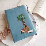 手刺繍のブックカバー/ねじりパキラ