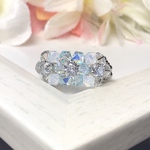 《再販》小花のリング〜ライトブルークリスタル〜【キュービックジルコニアとスワロフスキービーズのリング、ビーズアクセサリー】