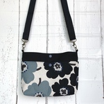 ☆人気の花柄生地のサコッシュ☆ショルダーバッグ☆