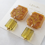 《イエロー×イエロー》アンティークスクエアピアス