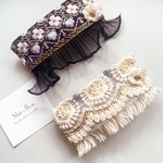 “navy or white ”インド刺繍とお花のバレッタ