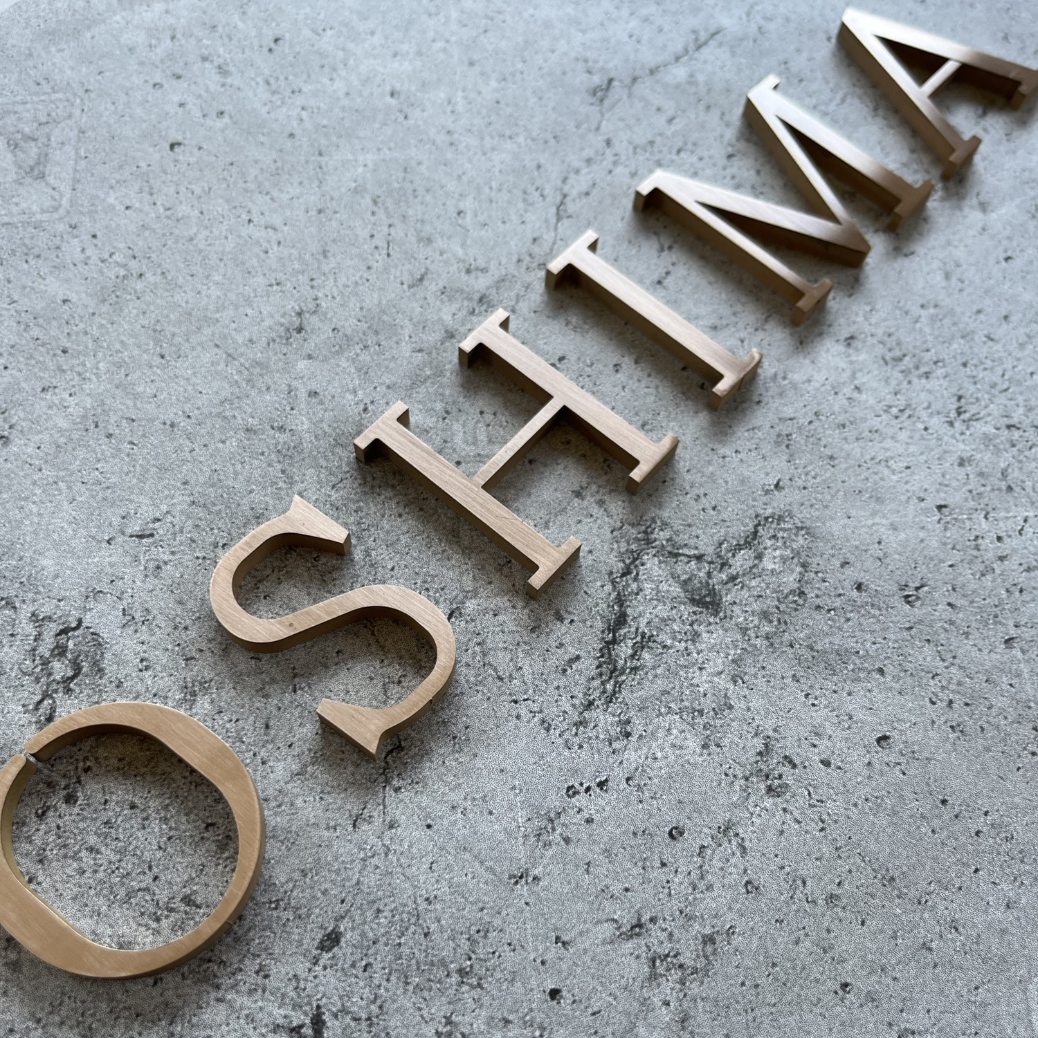 Aged Letter Piece -Brass- 真鍮切り文字表札 – PARTS & SUPPLY