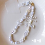 スマホハンドストラップ🤍ビーズストラップ⚪️スマホストラップ ♡ビーズキーホルダー🤍🎀White×clear☺︎スマホ用タグ付☺︎/ MIMI.
