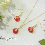 ◇k14gf◇　薔薇の雫ピアス・ネックレス　2点セット