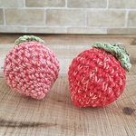 【受注生産】ツブツブ苺 甘酸っぱいキーホルダー二種類