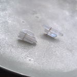 クリスタルピアス*14kgf