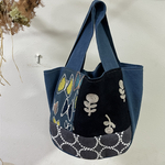 ミナペルホネン　run run run dark navy & 3種パッチワーク　ぐるりマチのくったりバッグ