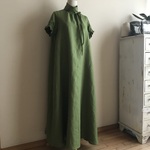 フレンチリネンバイオウォッシュ加工（ピスタチオ）で作ったハイネックフレアマキシワンピース半袖