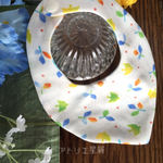 夏色 葉っぱとトリさんのスタイ 三角型 白