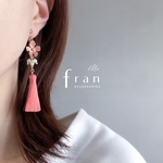 【再販】華やかコーラルの一輪タッセル 【ピアス/イヤリング】ミニ フリンジ  春夏