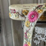 [実物のお色味と違う場合があります] インド刺繍リボン　花　インド刺繍　スパンコール　刺繍リボン　リボン　りぼん　※10月8日よりゆうパケットにて発送