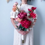 絵画のようなウェディングブーケ｜芍薬