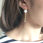 白い花シリーズ♡チェーンピアス