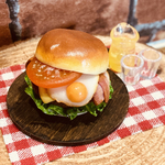 ベーコンエッグバーガー★ ②